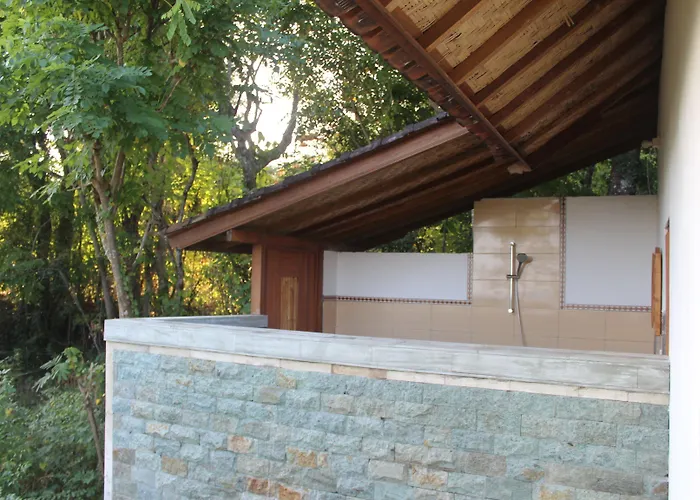 Frangipani & Restaurant 4*
